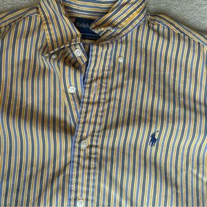 Ralph Lauren button down in great condition